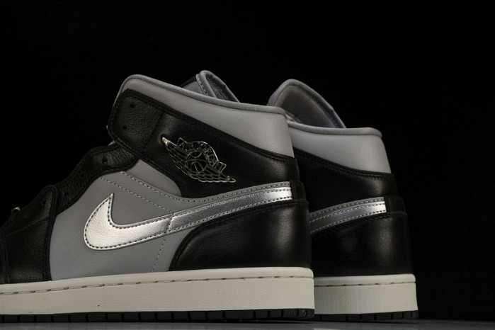 Air Jordan 1 Mid FB9832-002