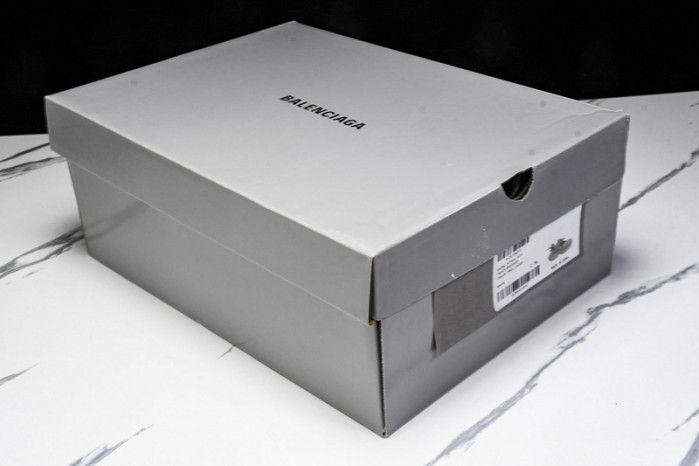 Balenciaga Track3.0 800592 WTRHK 0010