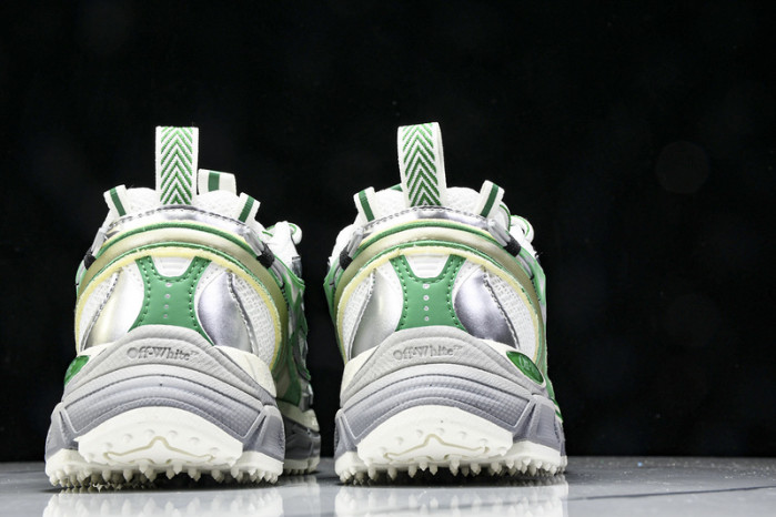 C/O​ SNEAKERS CO-023