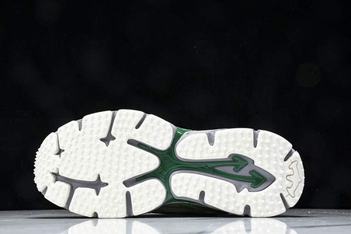 C/O​ SNEAKERS CO-023