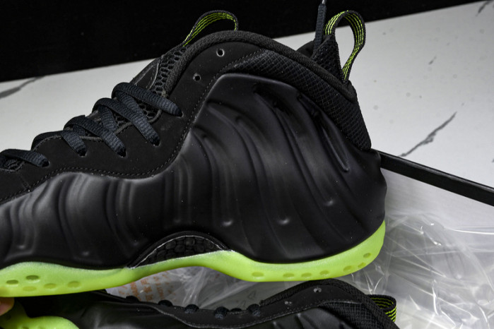 Nike Air Foamposite One “Volt” HF2902-001