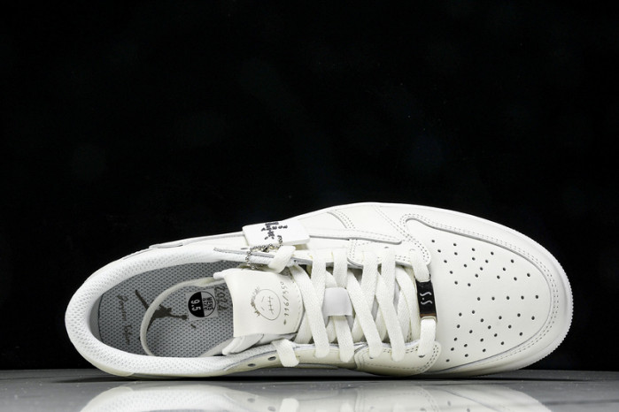 Travis Scott x Air Jordan 1 Low OG TD1228-111