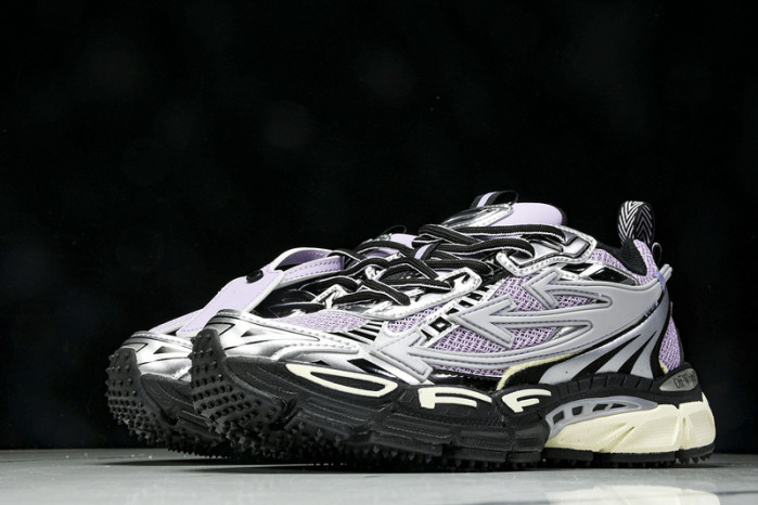 C/O​ SNEAKERS CO-019