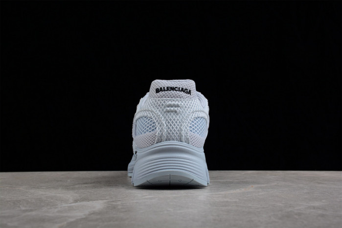 Ba*len*cia*ga track trainer  btt-025