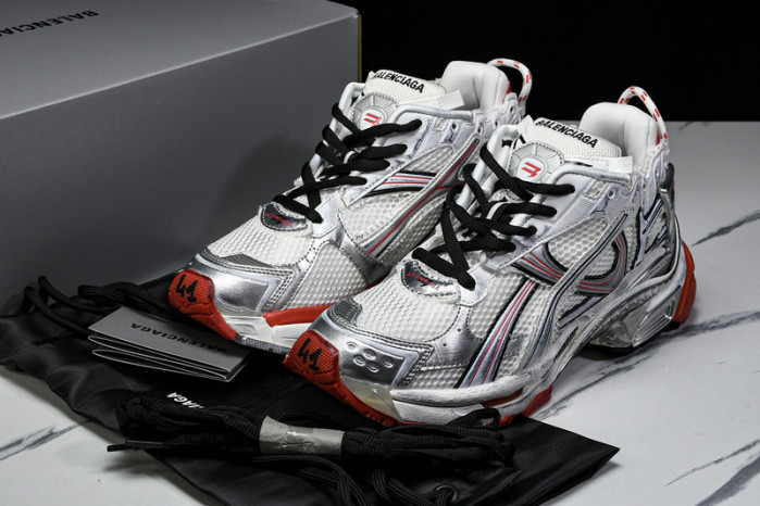 Ba*len*cia*ga track runner  btt-193