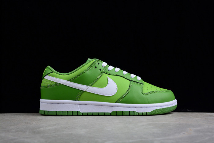nike dunk low chlorophyll   dj6188-300