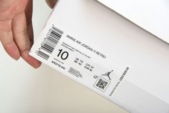 air jordan 11 velvet “midnight navy” ar0715-441