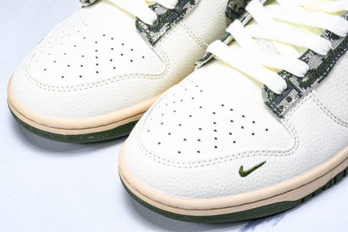 Nike SB Dunk Low & Dior FC1688-226