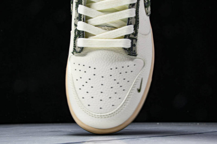 Nike SB Dunk Low & Dior FC1688-226