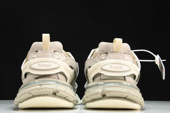 Ba*len*cia*ga track trainer  btt-060