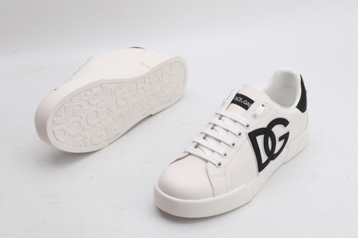 dg  sneakers  dg -053