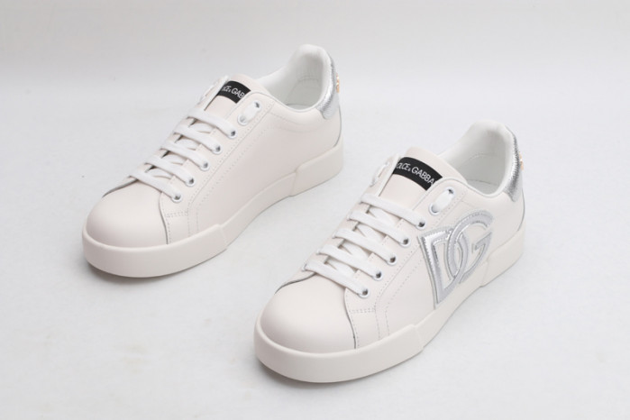 dg  sneakers  dg -055