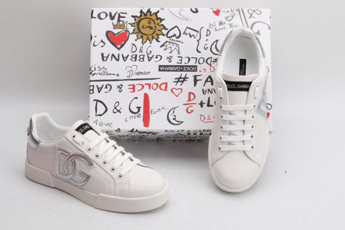 dg  sneakers  dg -055
