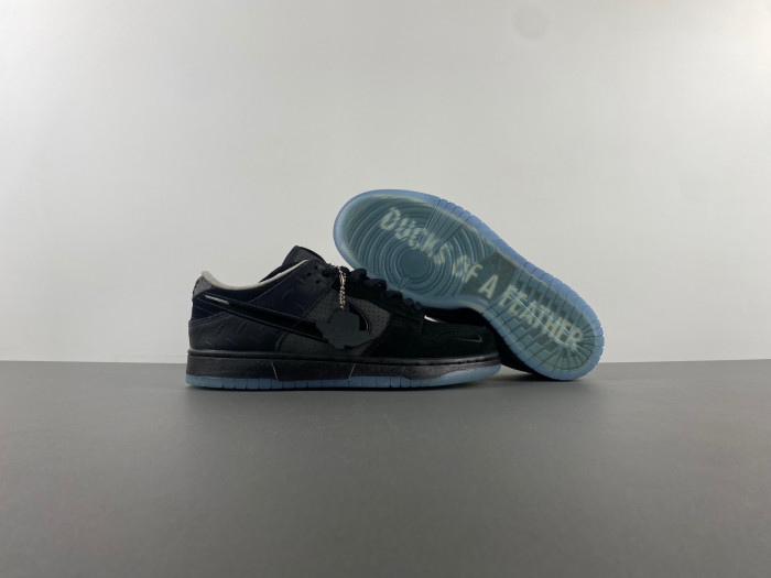 Nike Dunk Low “Oregon Black” HV1470-001