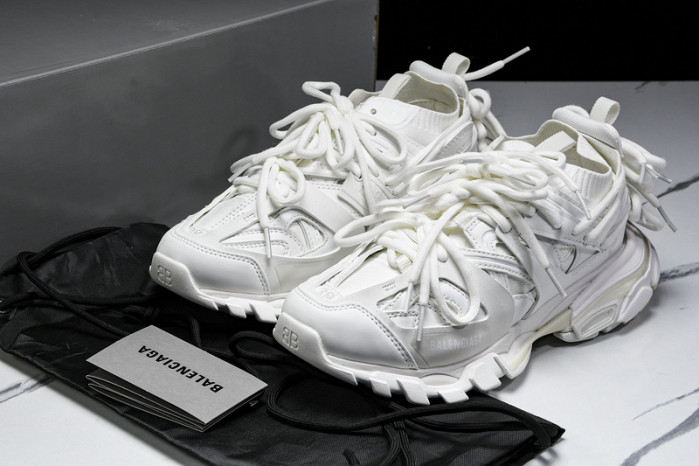 Ba*len*cia*ga track runner  btt-202