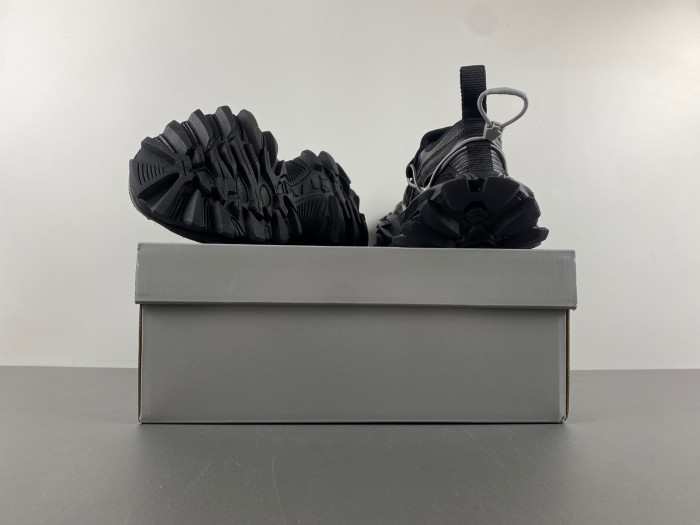 B*ALE*NGA 18XL B18XL-001