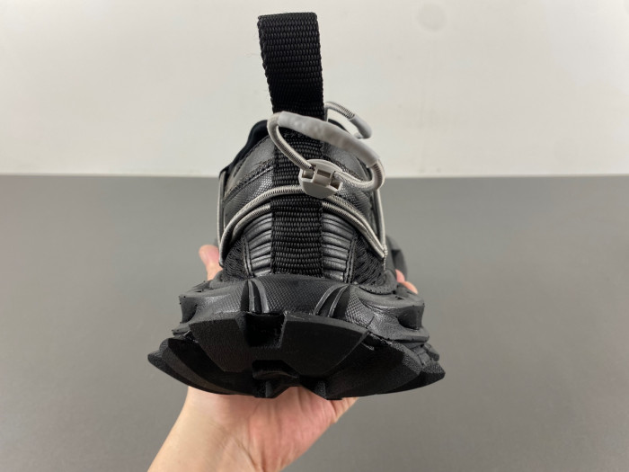 B*ALE*NGA 18XL B18XL-001