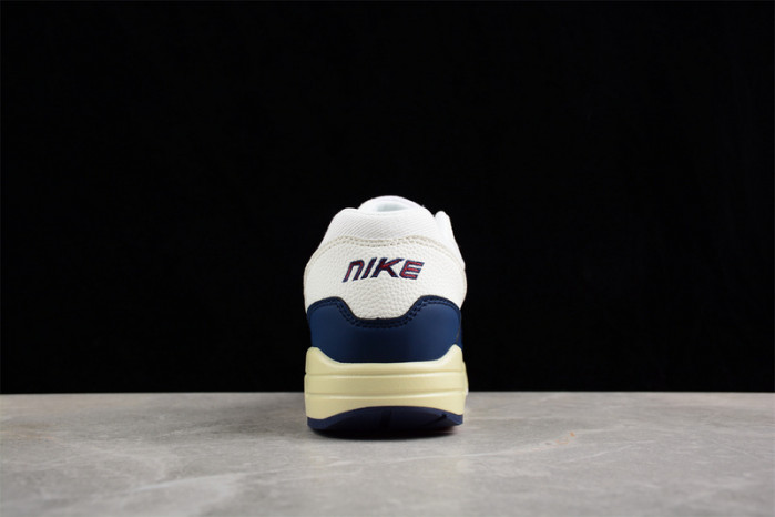 nike air max 1    fd2370-110