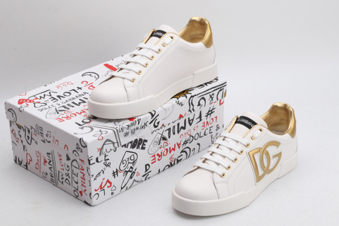 dg  sneakers  dg -051
