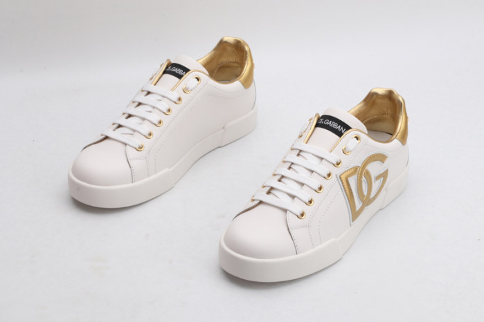 dg  sneakers  dg -051