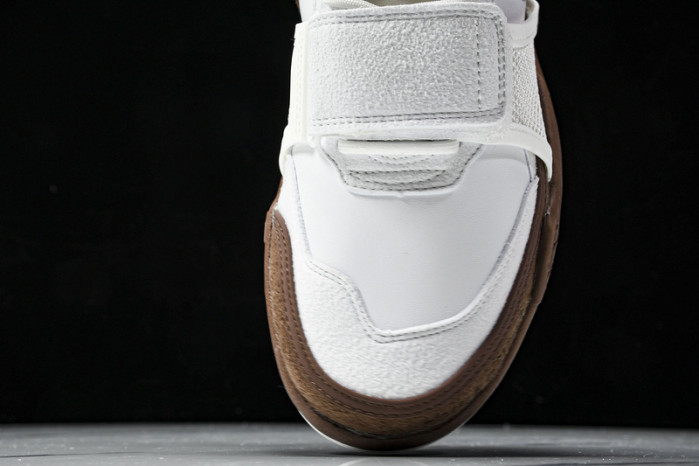 Travis Scott x Nike Zoom HQ3073-100