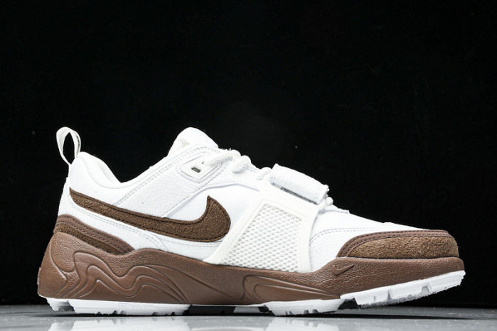 Travis Scott x Nike Zoom HQ3073-100