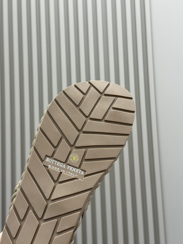 B*OTEGA V*ENETA SLIDE BVSE-001