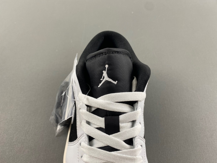 air jordan 1 low  hq0764-001