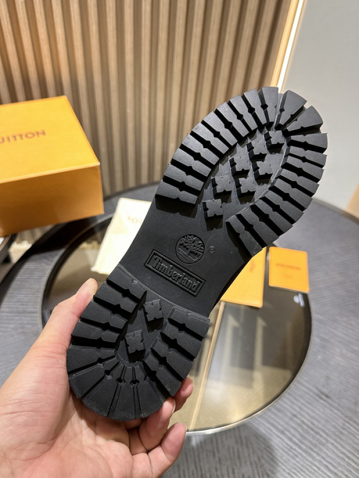 L**V**T* BOOTS LVTBS-008