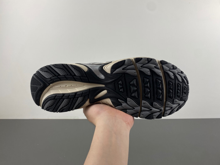 a.*sic*s g*el   "white silver" 1203a497-200