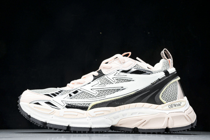 C/O​ SNEAKERS COS-013