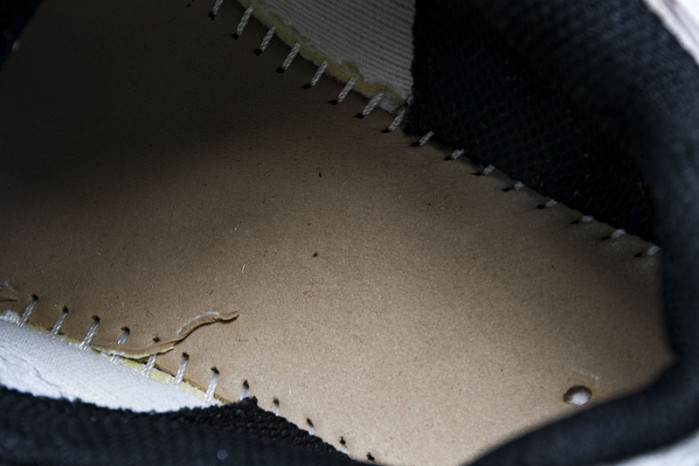 C/O​ SNEAKERS CO-013