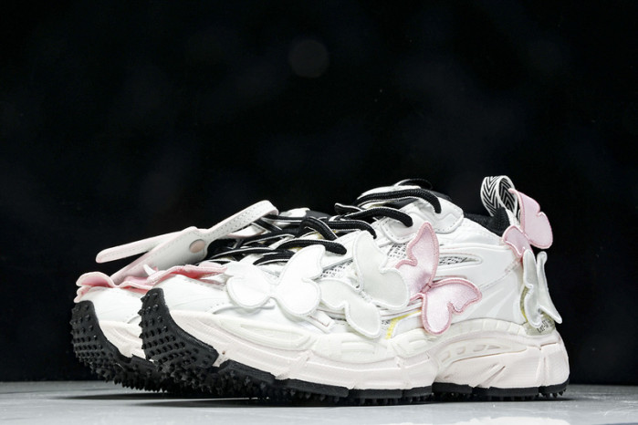 C/O​ SNEAKERS CO-013