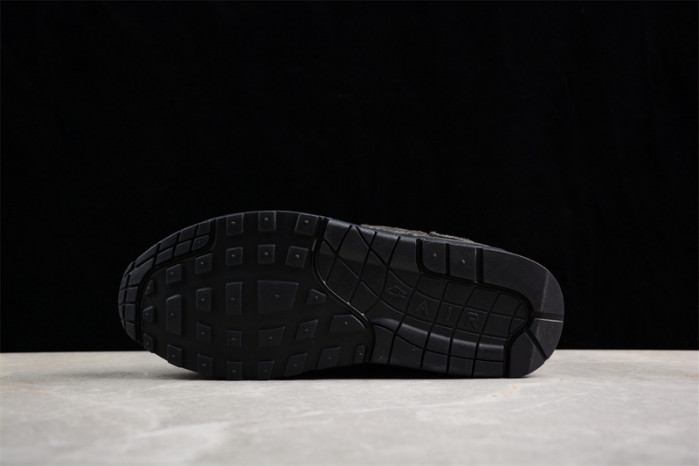 nike air max 1    ah8145-002