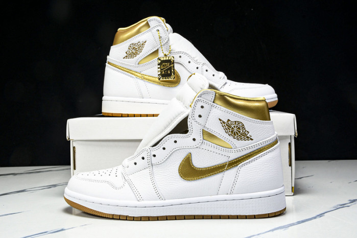 Air Jordan 1 High OG "Metallic Gold" FD2596-107