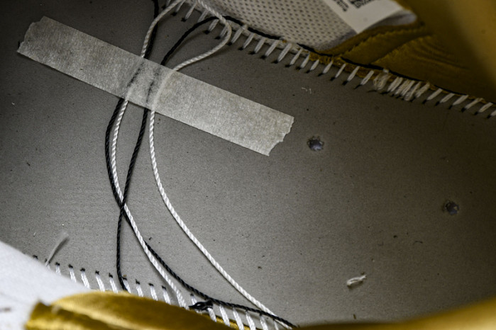 Air Jordan 1 High OG "Metallic Gold" FD2596-107