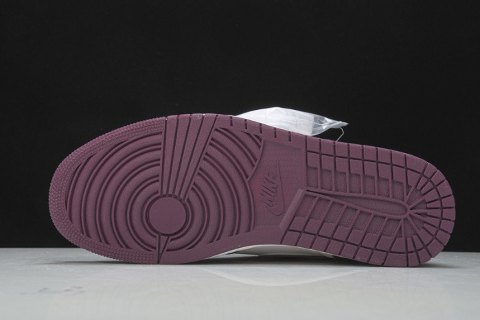 air jordan 1 high og “bordeaux” bordeaux/white-metallic silver 555088-611