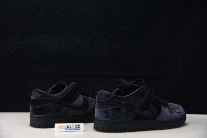 dover street market x nike sb dunk low  black dh2686-002