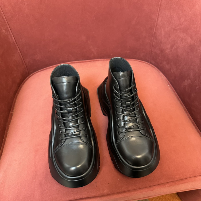 L**V**T* BOOTS LVTBS-002